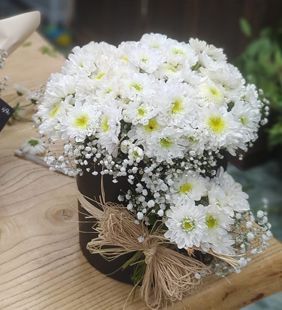 karasu çiçekçilik beyaz aranjman